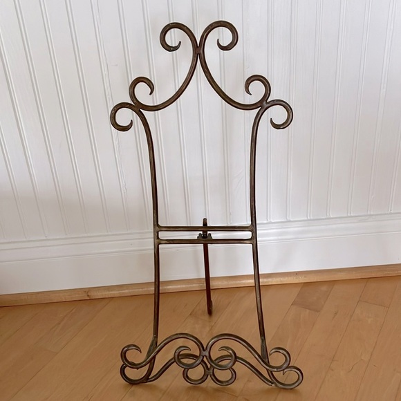 Large 22” Tall Easel Display Stand, Heavy Metal Scroll Work Design - Picture 1 of 10